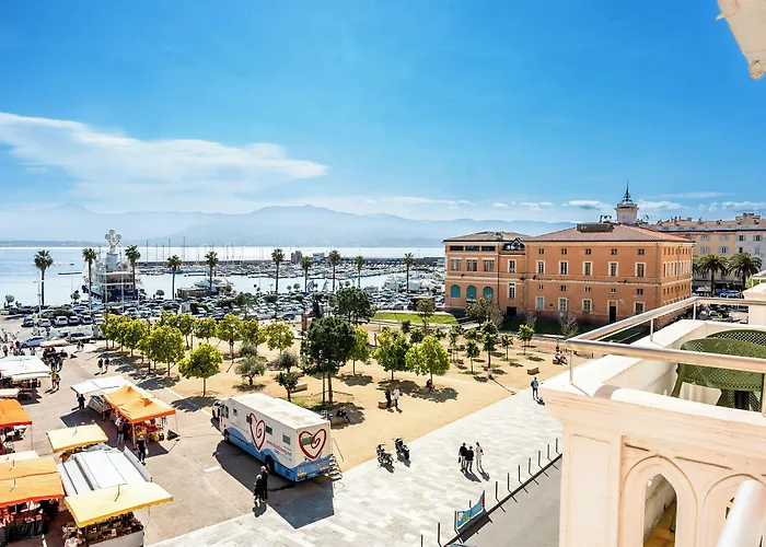 Du Golfe Ajaccio (Corsica)